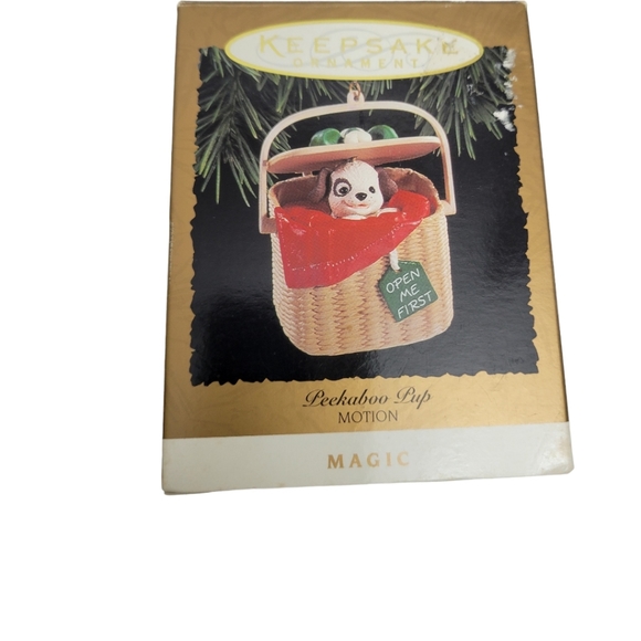 Vintage Hallmark Keepsake Magic Peekaboo Pup Motion 1994 - Picture 1 of 5
